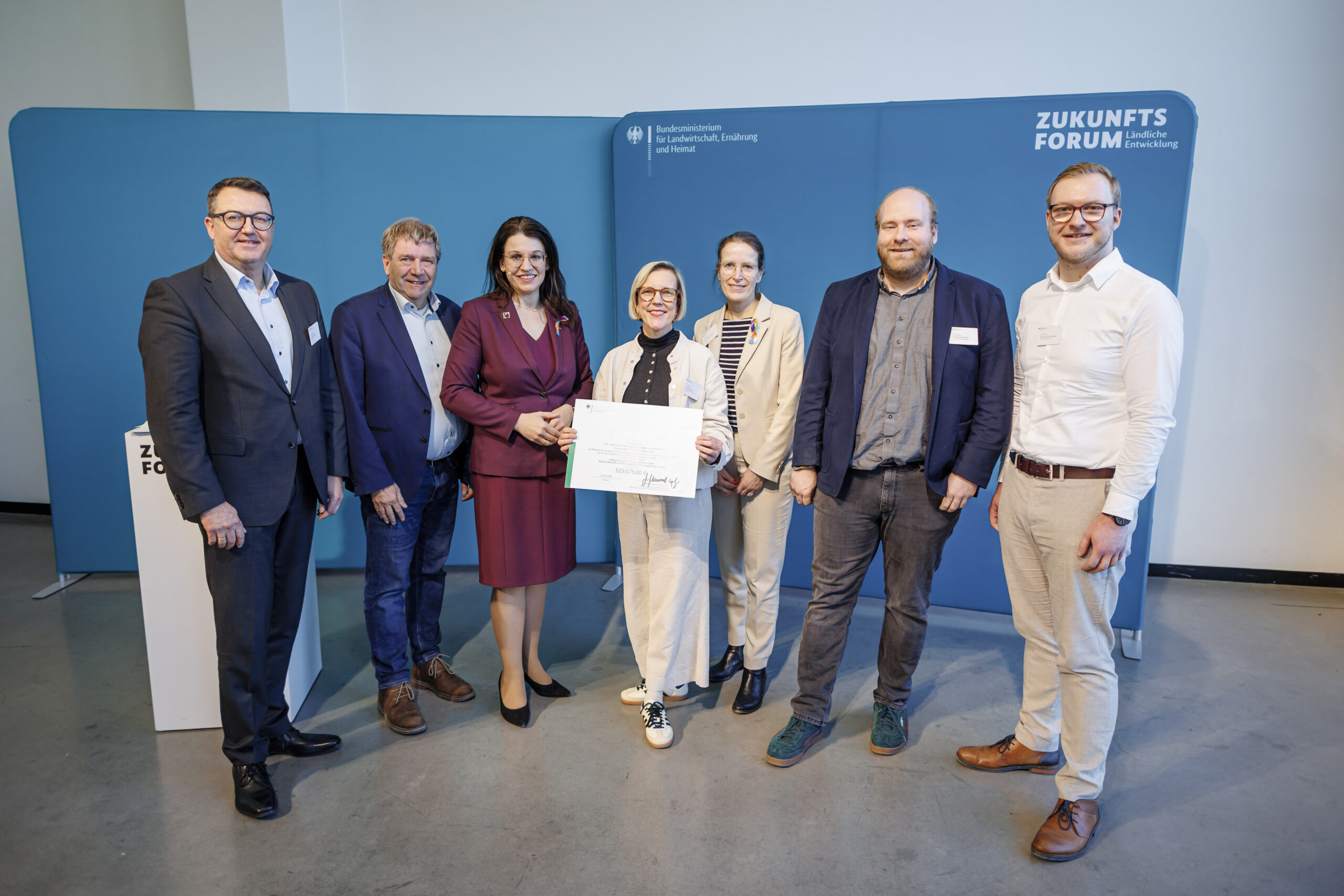 530.000 Euro für digitales Pflegeprojekt „AlltagsHELDEN“ in der ILE-Region MainWerntal